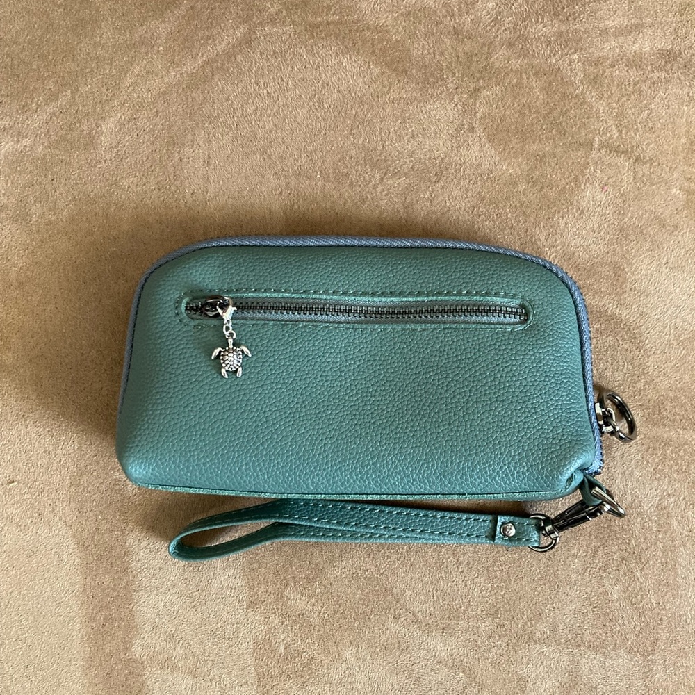 Brioude leather wallet NWOT from MDBM